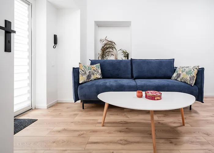 Legionow M2 - Parking, Location - By Rentujemy